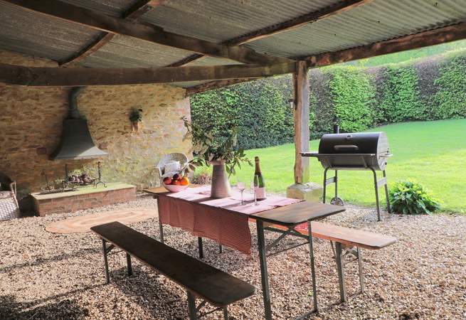 This barbecue barn is in the grounds of Manor Farm. You are welcome to use this area after 6.00 pm when all the free range chickens and ducks have gone to bed !