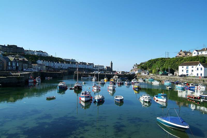 Porthleven's pretty harbour is just a few minutes' drive away, but is also accessible on foot along the South West Coast Path from Church Cove.