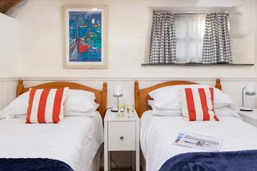 The pretty cute twin room.