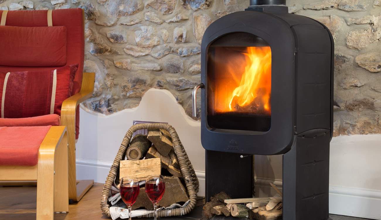 This is a real home-from-home to snuggle up in out-of-season.