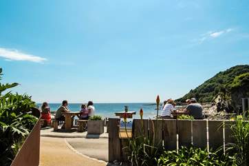 An idyllic spot for a bite to eat!