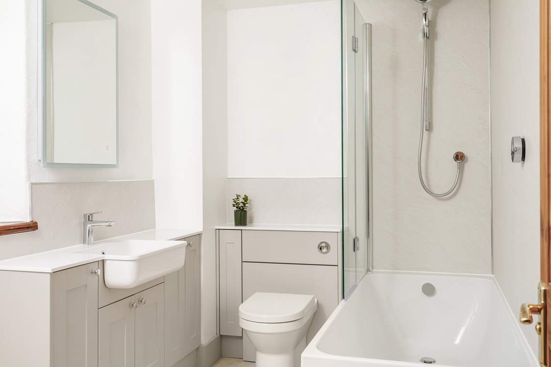 The family bathroom on the ground floor.