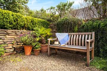 Another place to sit and enjoy the peace and tranquility at Pottery Cottage.