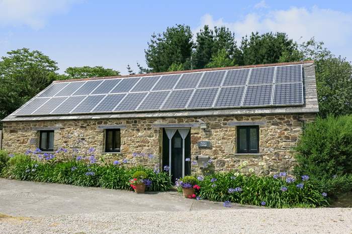 Pottery Cottage is a 2 bedroom, rural holiday cottage near Port Isaac, North Cornwall.