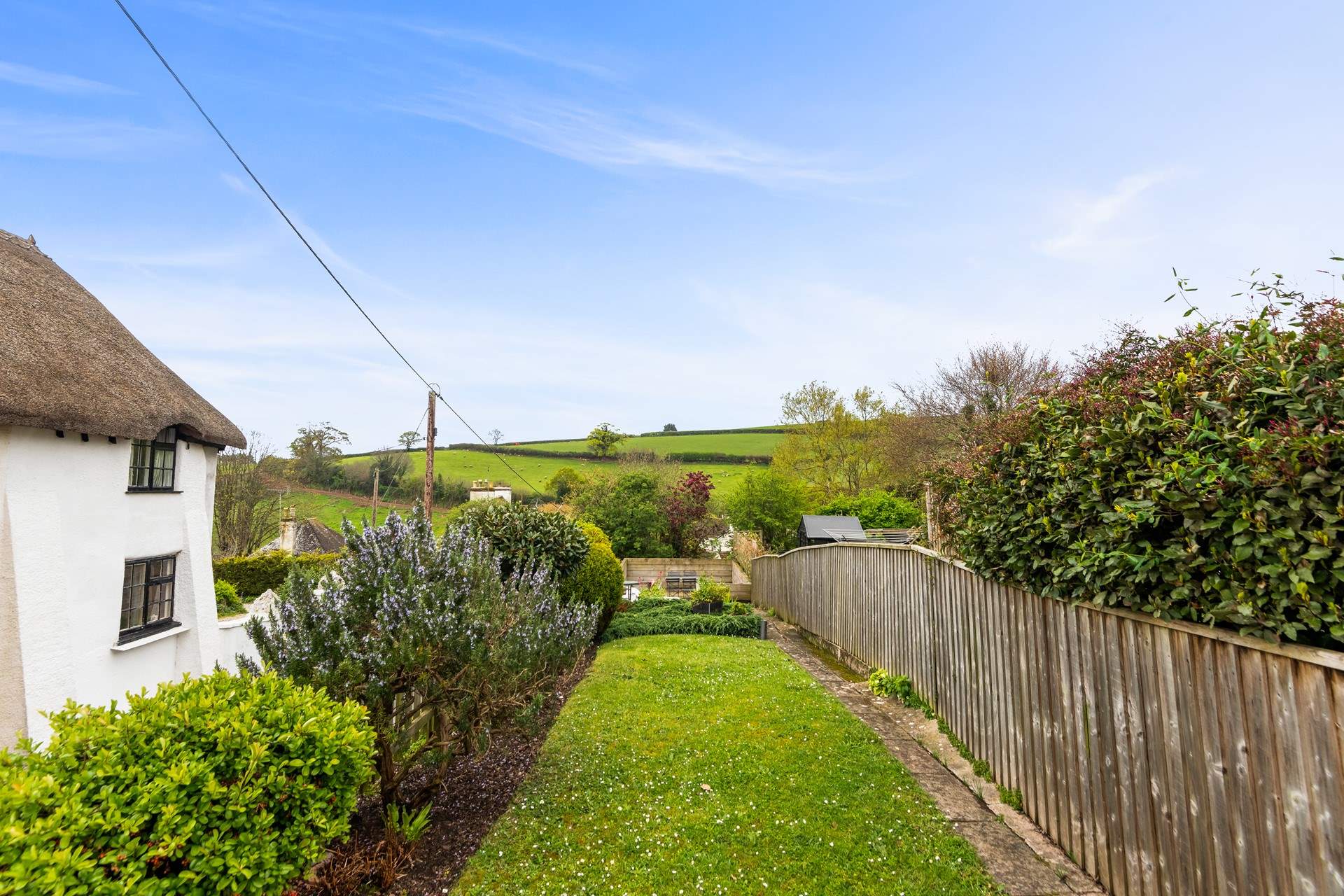 Such a lovely garden to relax in.