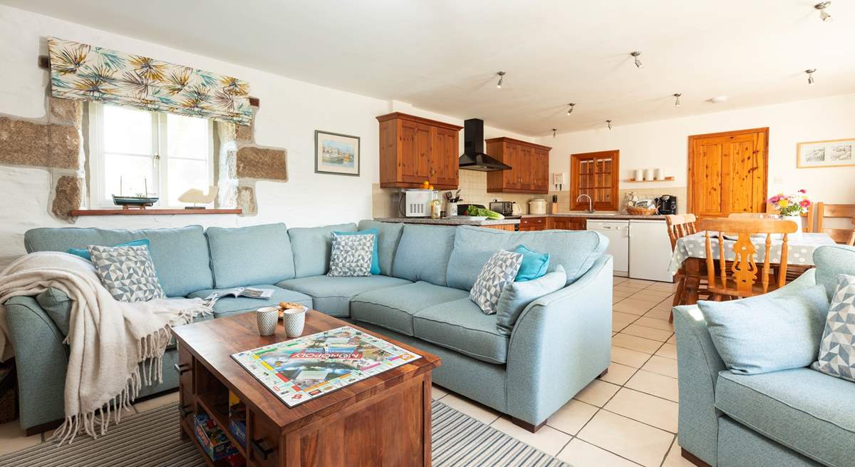 The open plan living space is very sociable for your holiday.