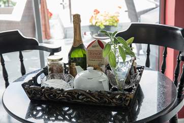 What a lovely welcome tray awaits, packed with some of Devon's finest produce.