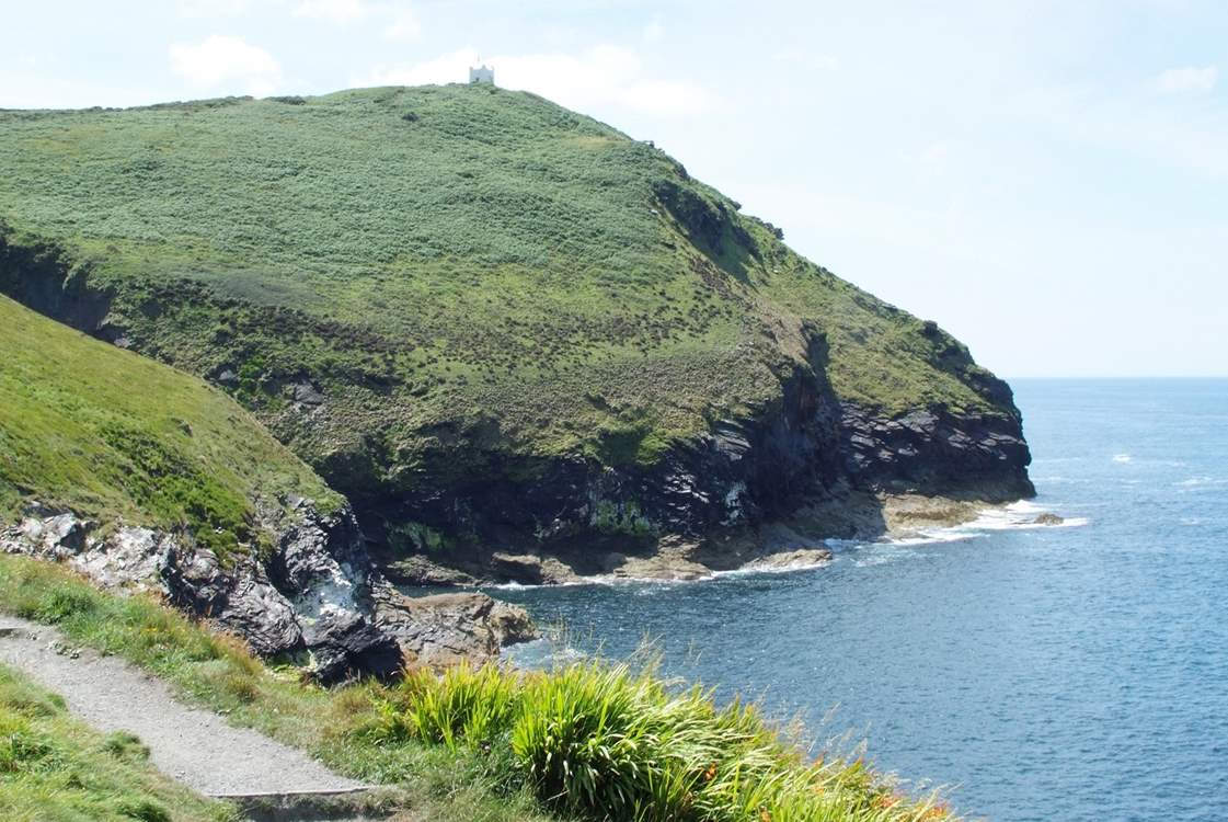 The headland walk is breathtaking and just here you can hear and watch the blow hole on the side of the cliff.