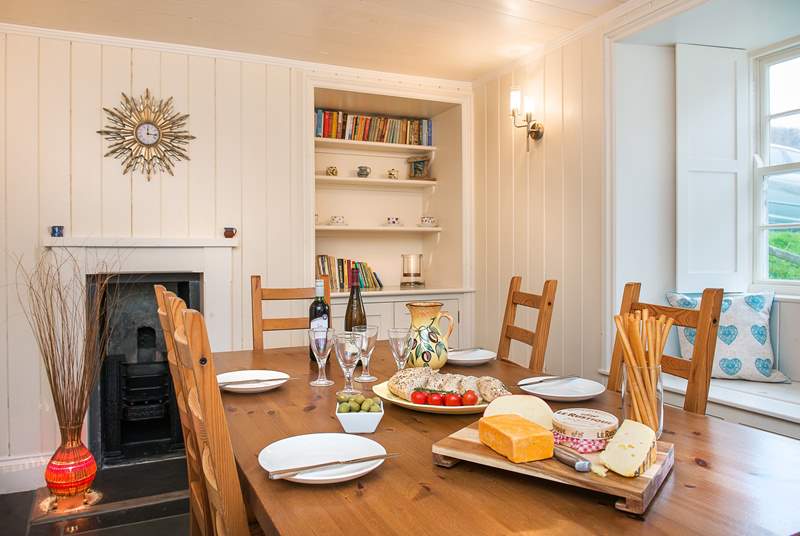 Mealtimes will be a delight in this lovely cottage.