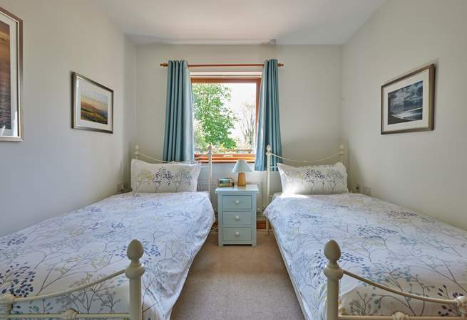 The twin-room is bright and cheerful.