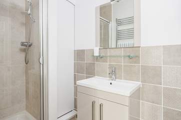 The en-suite shower room.
