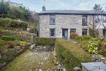 Tintin is an end of terrace lovely old miners cottage.