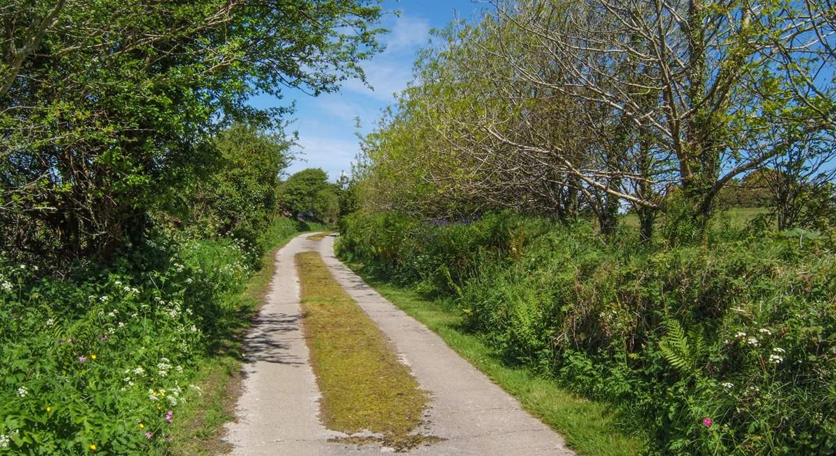 The lanes to the cottage are narrow in places, but there are lots of passing places along your route.