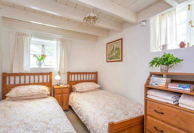 The sweet twin bedroom.