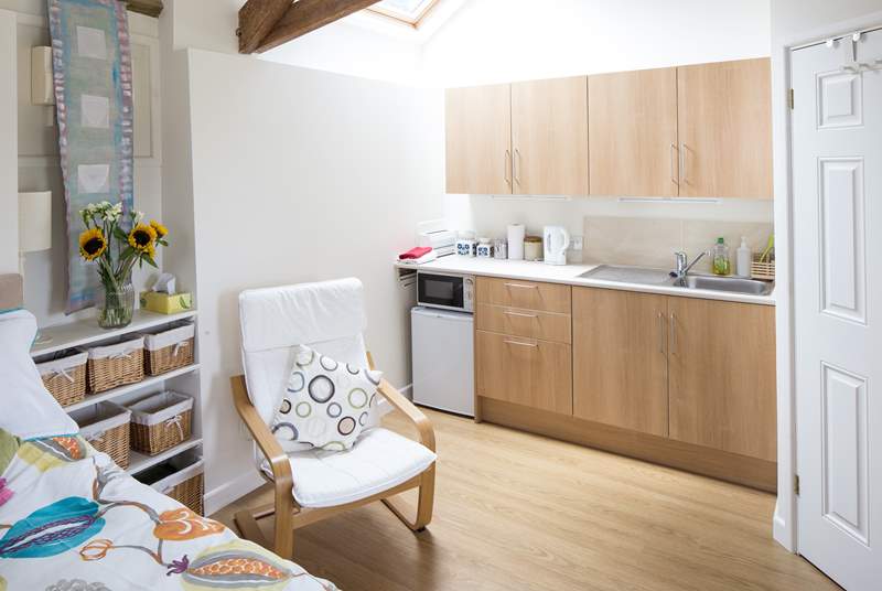 The annexe has a kitchenette and ensuite facilities.
