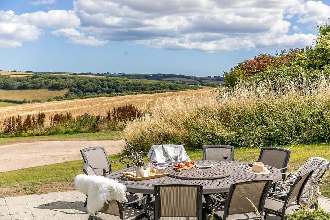 Another seating-area in the garden with gorgeous views.
