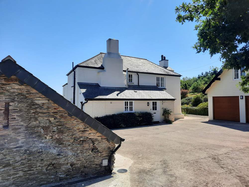 Access to the Farmhouse, along with oodles of parking in this area.