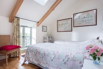 Bedroom 2 has 'zip and link' beds which can be either two 3' single beds or a 6' super-king size bed.
