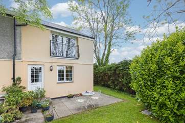 Swallows Nest is a spacious one bedroom cottage.