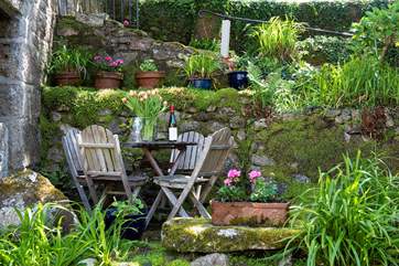 Alfresco eating.