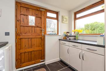There is a useful utility-area as you come into the cottage. Great for your walking boots and for drying off the dog.