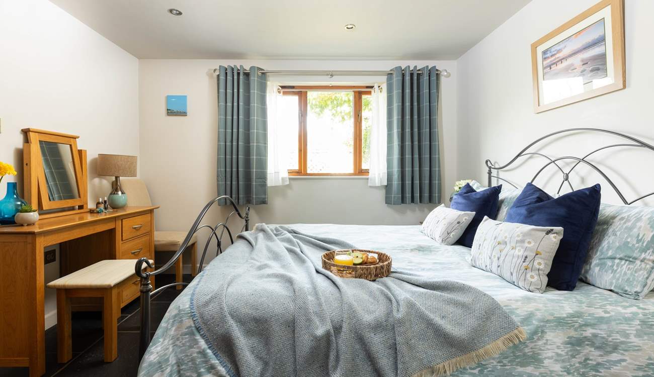 The bedroom is beautifully presented.