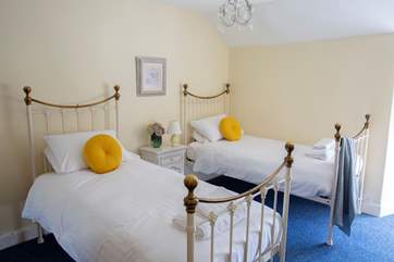 Another twin bedroom