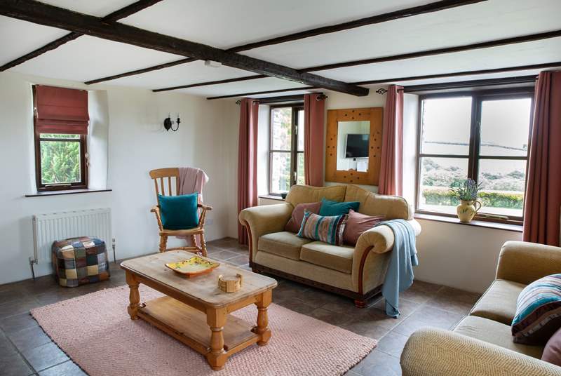 Just relax and unwind in the sitting-area at the end of a busy day exploring north Cornwall.