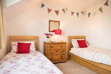 Bedroom 3 has twin beds.