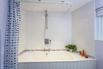 A super bath awaits you at Twelve Steps!