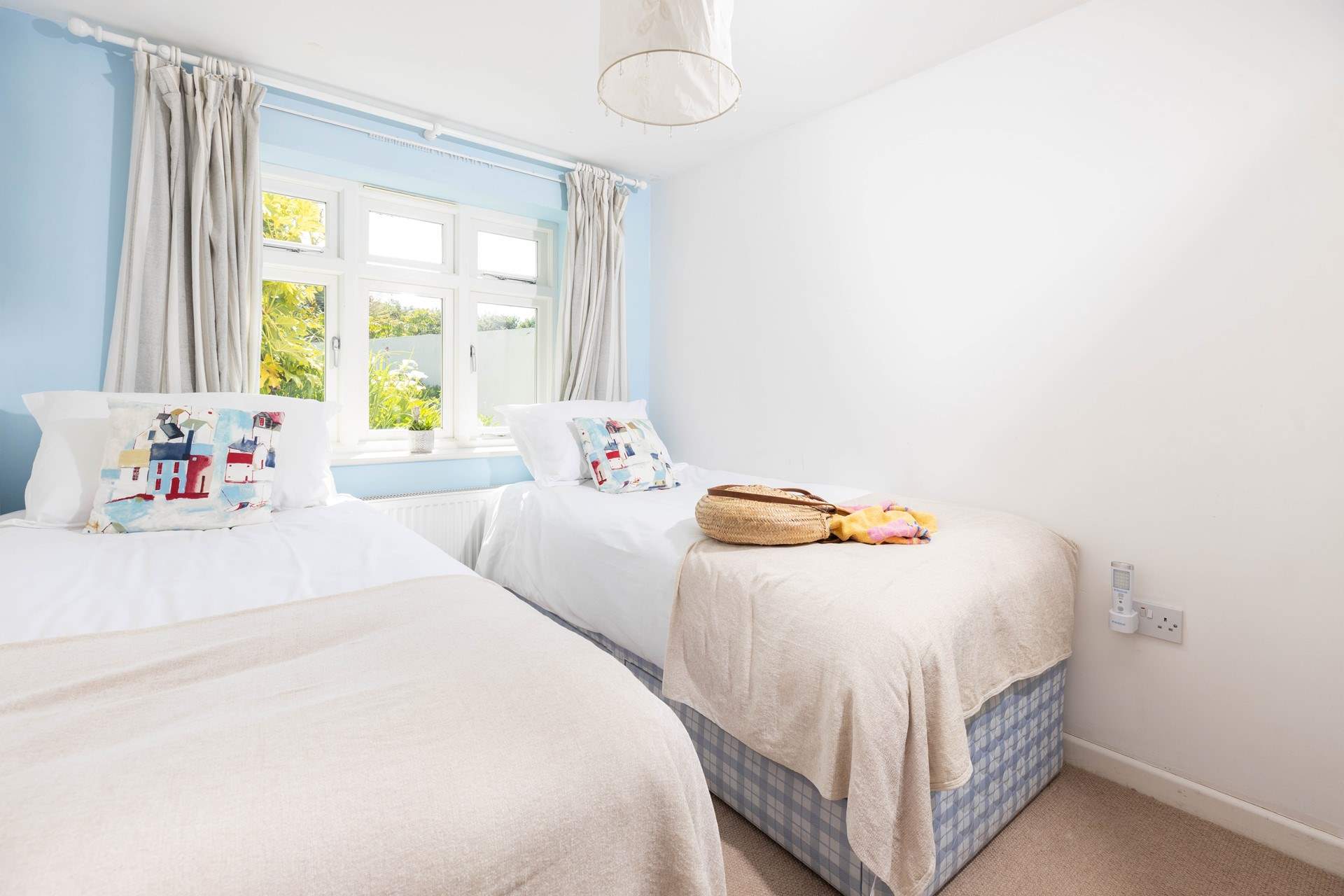 One of the twin bedroom on the ground floor (Bedroom 2). 