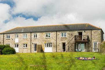 Looking back at Gilly Barn (on the right) and Burnfoot (2006) attached to the left.