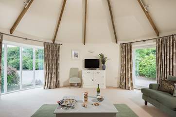Gilly Barn's roundhouse is now a light, spacious sitting-room.