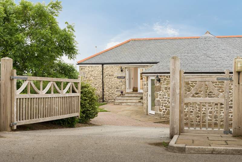 Gilly Barn Holiday Cottage In Falmouth Cornwall
