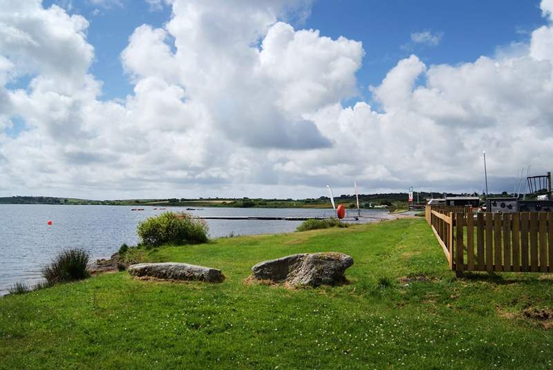 With sailing, windsurfing, kayaking, canoeing, archery and climbing activities available, there is lots to do at the lake even if you prefer a relaxing stroll followed by light refreshments.