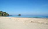 The family-friendly beach at Portreath is a twenty minute drive away. - Thumbnail Image