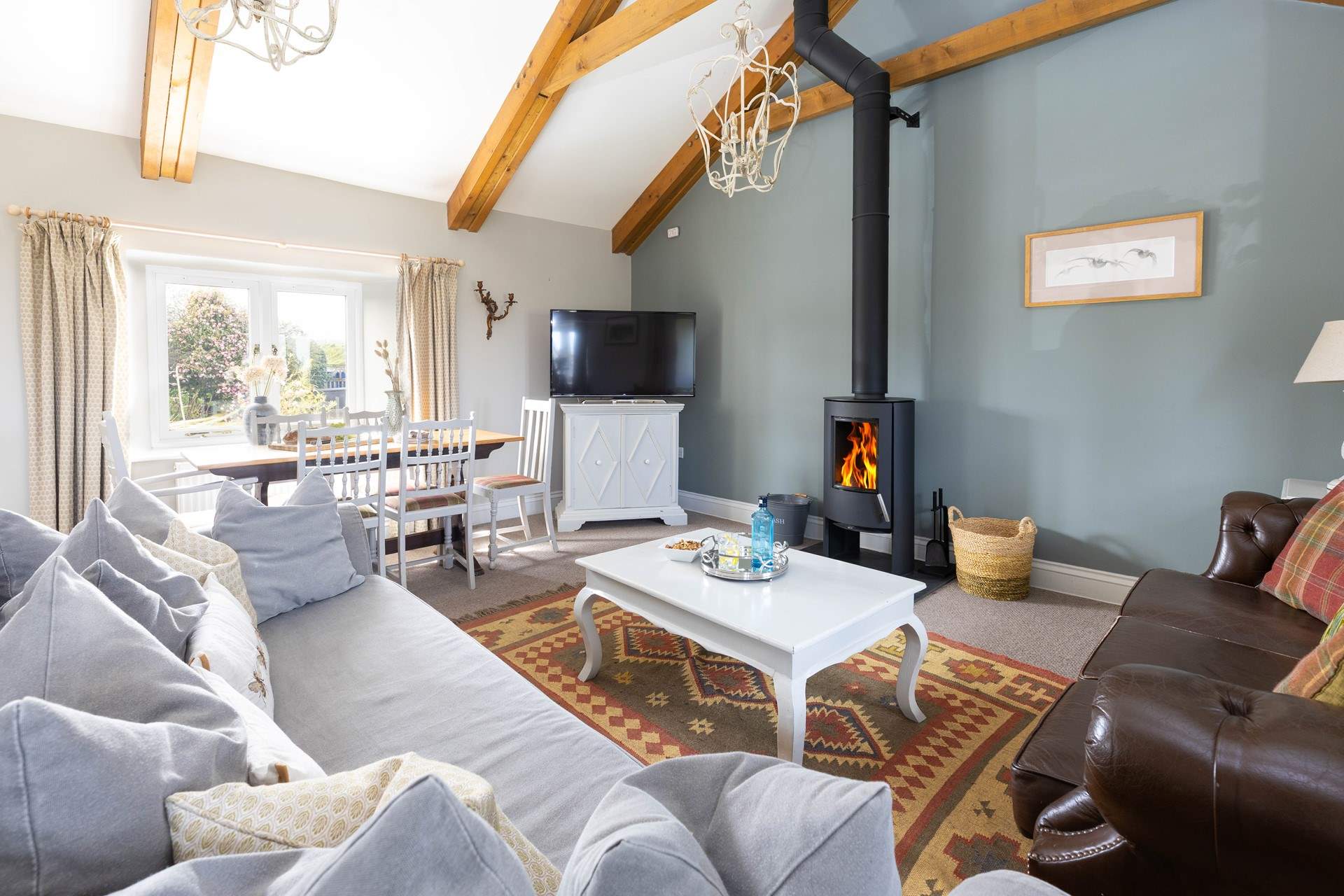 What a lovely space to spend time together in. 