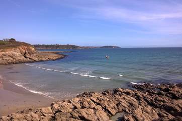 Swanpool beach is a half hour stroll away along the coastal footpath.