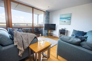 The light floods into the open plan living space.