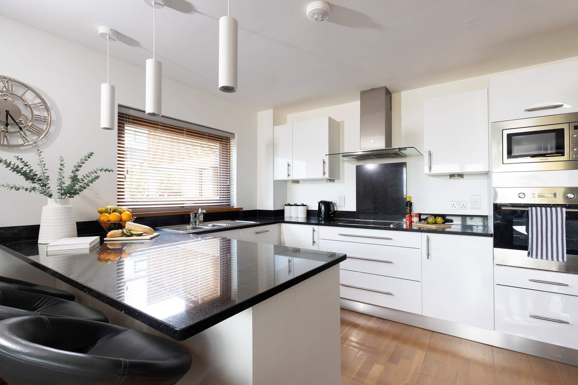 The well equipped kitchen for your every culinary need. 