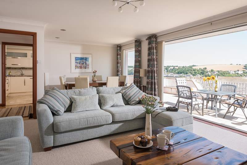 Relax on the sofas whilst looking out to sea.