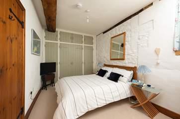 Another angle of the main bedroom to give you an idea of the space.