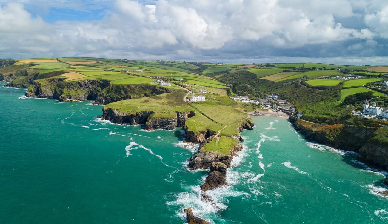 Silver Spray enjoys a marvellous situation on the headland.