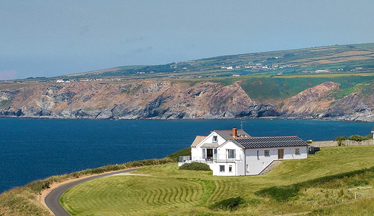 Silver Spray enjoys a truly wonderful location.