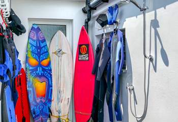 The outside area is perfect for washing and drying wetsuits. There is also an external hot shower (spring - autumn use only).