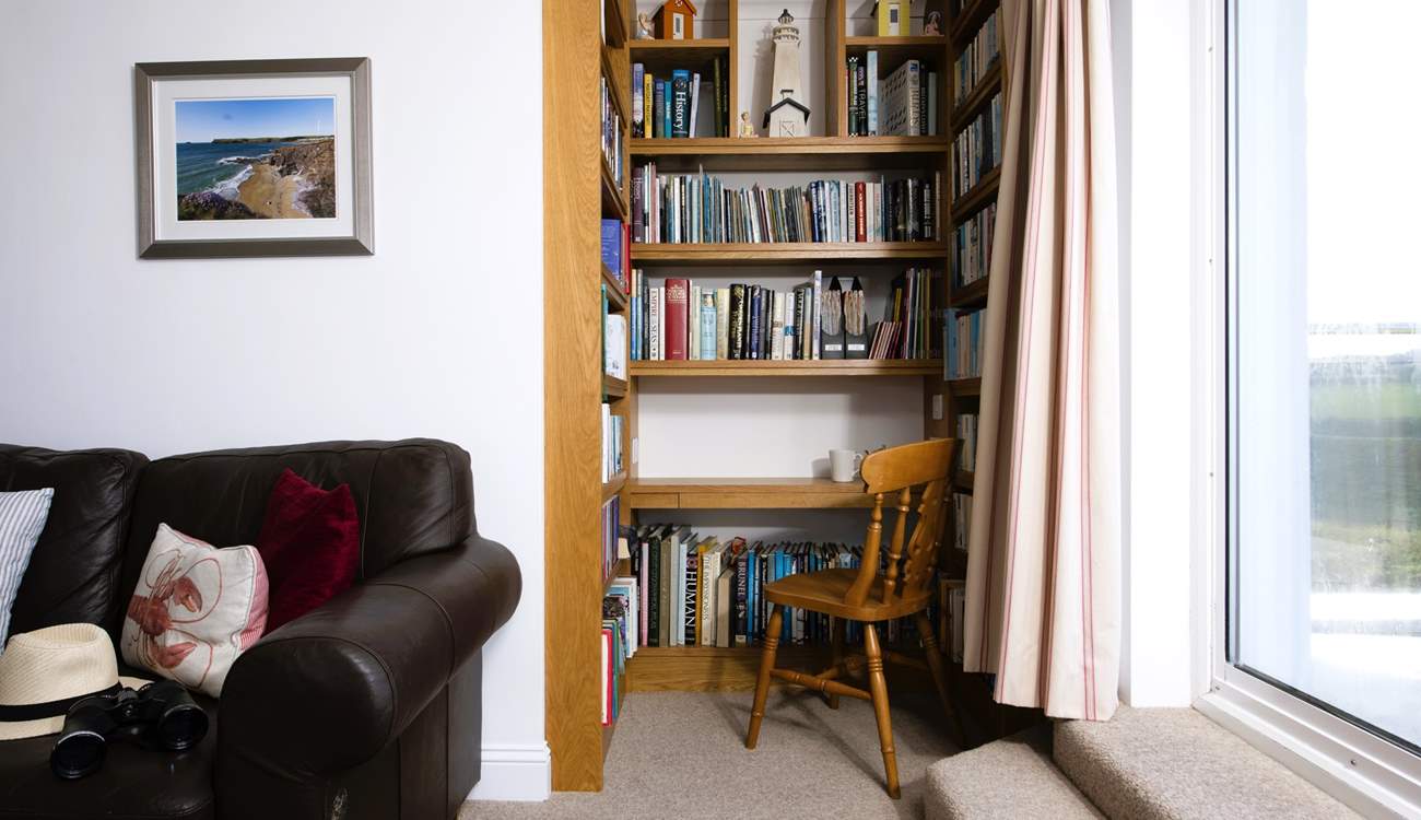 The snug also has a desk for those who might need to catch up on some work.