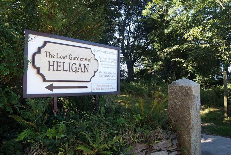 The Lost Gardens of Heligan are a 15 minute car drive away.