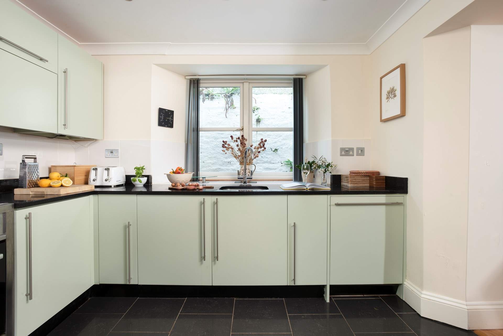 Kitchen with granite worktops.