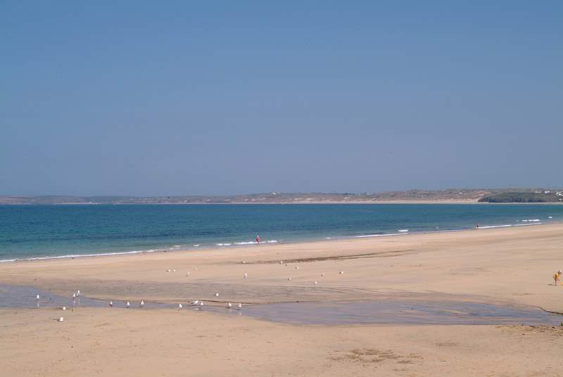 Nearby Carbis Bay is perfect for a picnic.