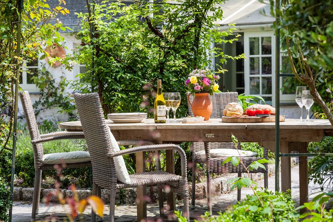 Such a treat to be able to eat outside in the sunshine whilst on holiday.